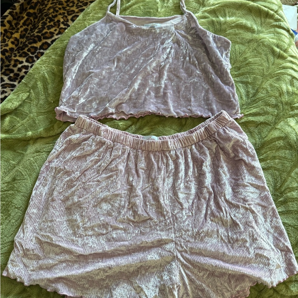 Women's Velvet Sleepwear Set in Light Pink